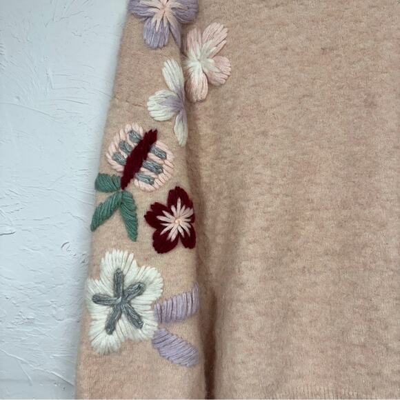 Boundless North Pink Fuzzy Floral Embroidered Crew Neck Sweater Womens L Grandma - Picture 5 of 11